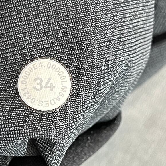 Lululemon ABC Classic-Fit 5 Pocket Pants Mens Size 34 Black Wrinkle Resistant - Picture 8 of 10